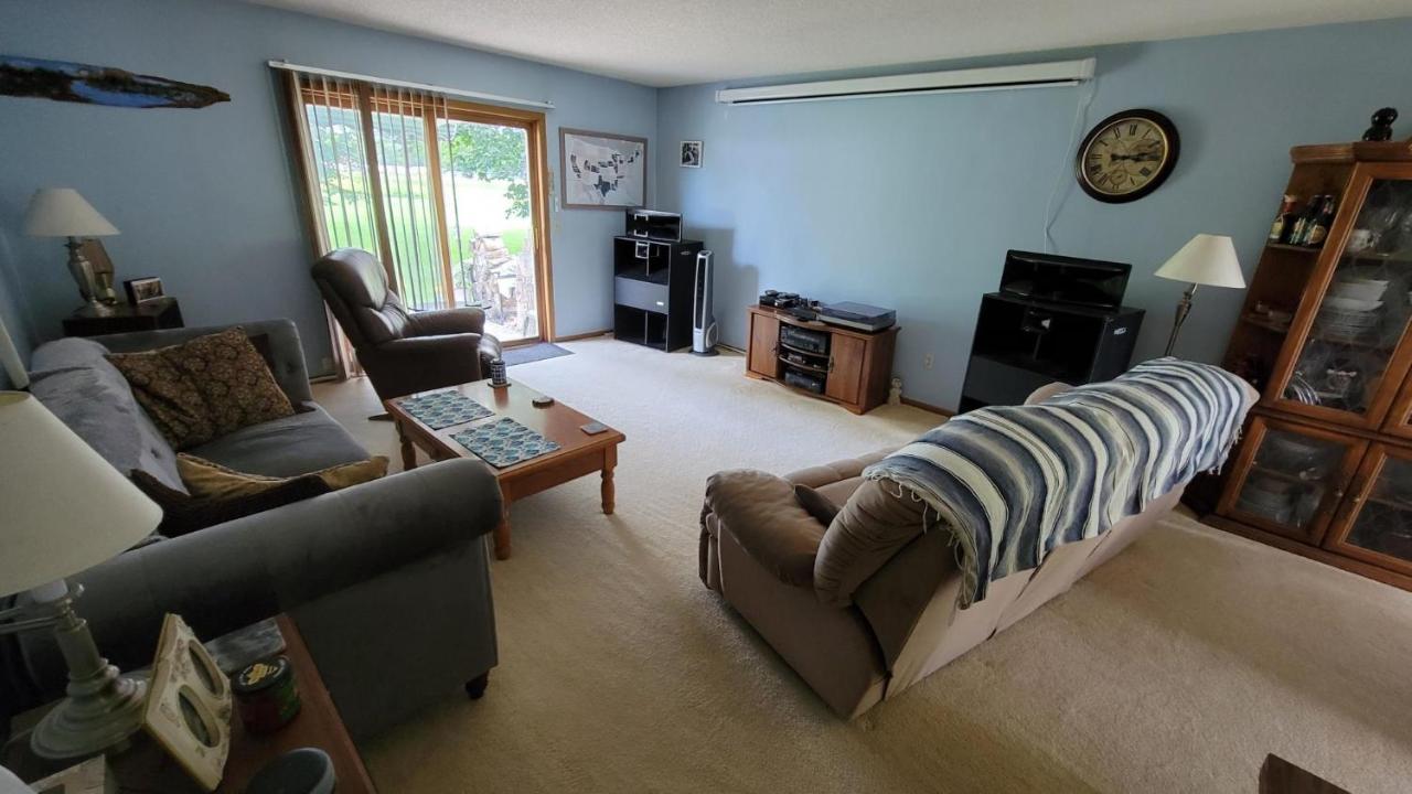 Moreland Air Venture Rooms Oshkosh Exterior foto